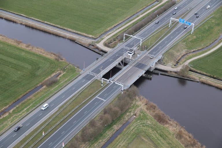 Nachtstremmingen A6 Scharsterrijnbrug